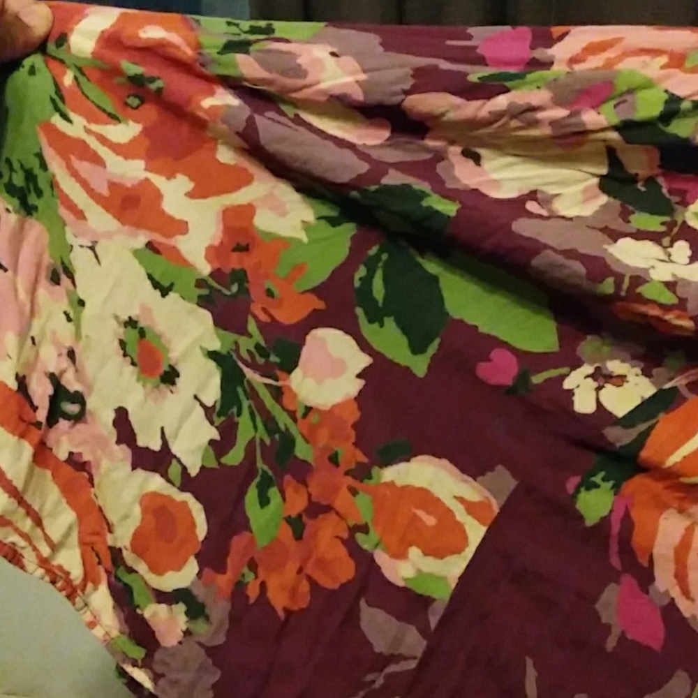 Skirt - Picture 3 of 3